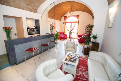 Hotel La Colonna - image 12