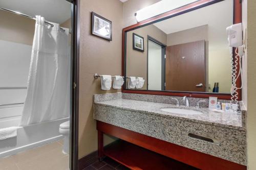 Comfort Suites Council Bluffs