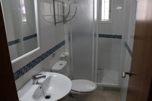 Apartamento para 3 en el centro - image 3