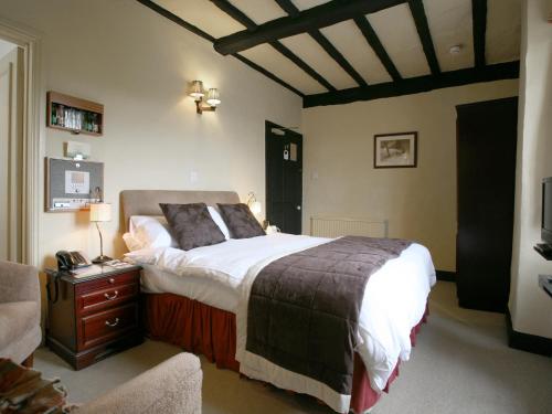 Standard Double Room with Country view