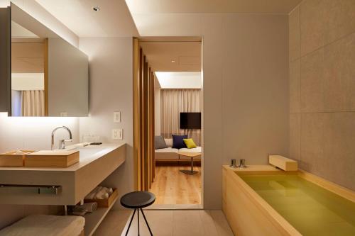 TSUKI Tokyo Room Type - Premier Double Room with Hinoki Bath