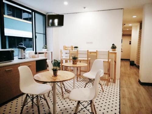 화이트 하우스 호스텔