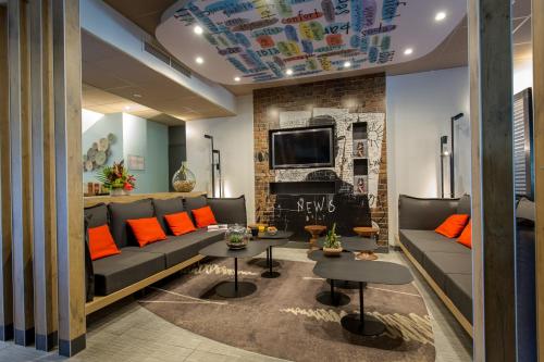 共用Lounge/電視區, 布里尼奧爾普羅旺斯韋爾特宜必思酒店 (ibis Brignoles Provence Verte) in 布里尼奧勒