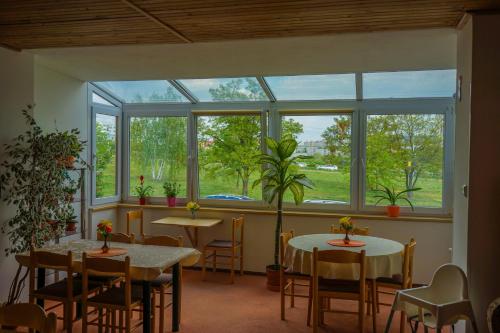 Pension FOX in Prague 14