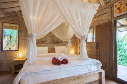 Pande Homestay - Tap to explore photos