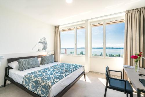 Double Room with Lake View - Annex