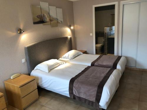 Twin Room with Shared Terrace