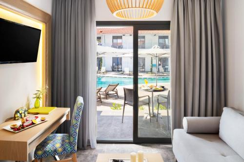 Philoxenia Hotel - image 6