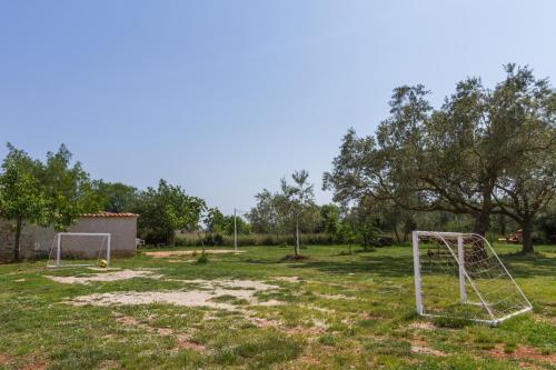  Holiday house Emily with a pool in Gajana