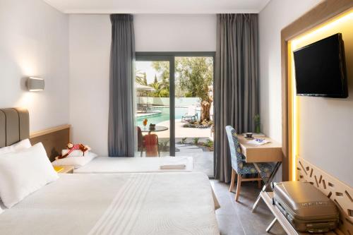 Philoxenia Hotel - image 2