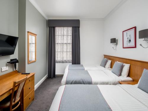 OYO Townhouse New England Victoria - image 2