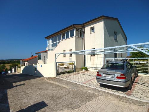  Apartments Zdenka 1897, Pension in Pula