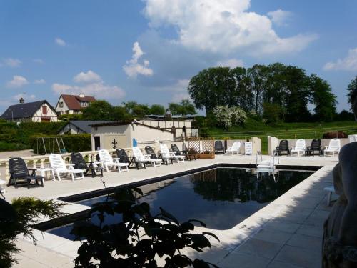 5 bedrooms, 8 beds