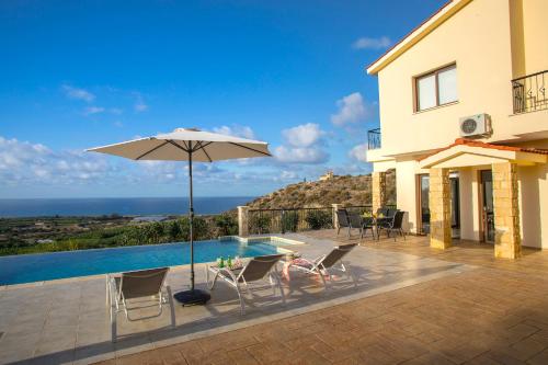 Villa Blue Jadeite, Peyia (photo 3)