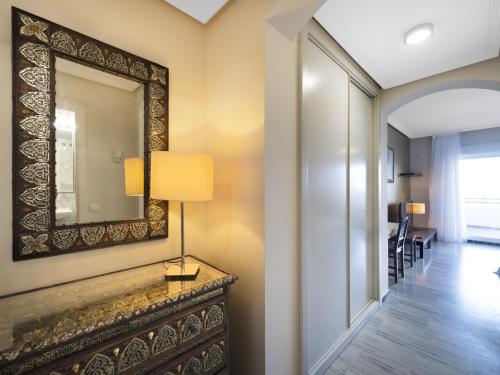 Studio with Sea View in Medina Garden - Puerto Banús - image 5