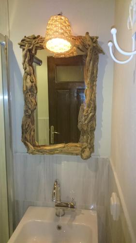 Double Room with Patio image 5