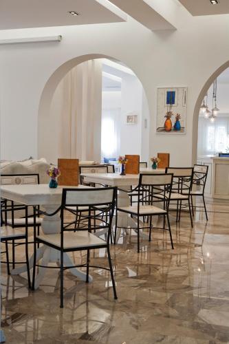 Kamari Hotel - image 13