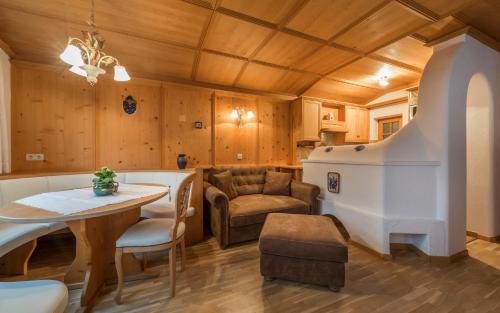  Residence Lusina in 39040 Lüsen