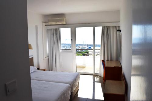Sun Hall Beach Hotel Apartments in Ларнака