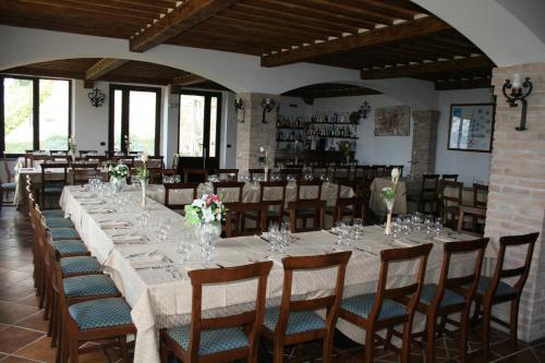 Restaurant, Agriturismo Colle del Sole in Gubbio