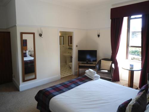 Park Hotel - image 6