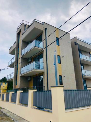 White-House White-House