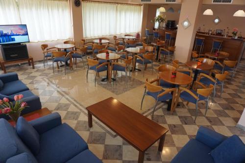 餐廳, Iraklis Hotel in 米提卡斯