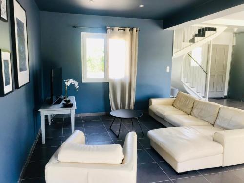 MAISON AVEC PISCINE - BARBENTANE gîte à louer Barbentane