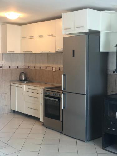 Apartments Veselinka - image 8