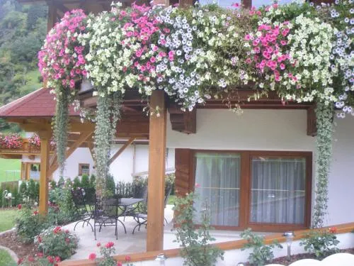 Landhaus Knoflach in Neustift im Stubaital, Österreich