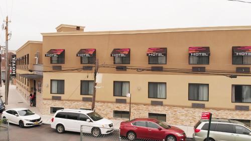 Hotel Mint JFK Airport in Queens, USA