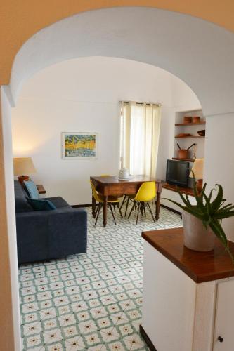 Luna Caprese Guest House - Apartment - Anacapri