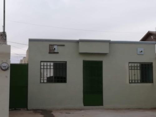 Como en tu casa, servicio de transporte, pregunta. podemos recibirte en el aeropuerto y central de a