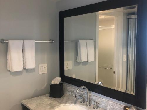 Best Western Plus Dana Point Inn-by-the-Sea - 화장실