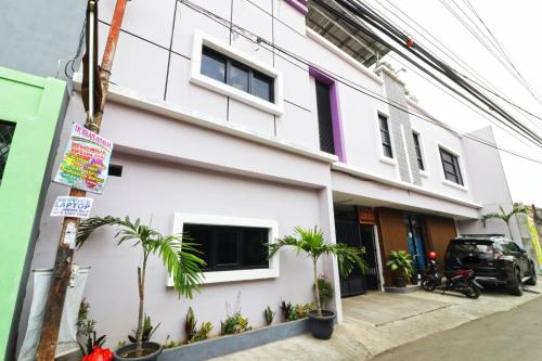 Exterior view, Wisma Surya in Bekasi