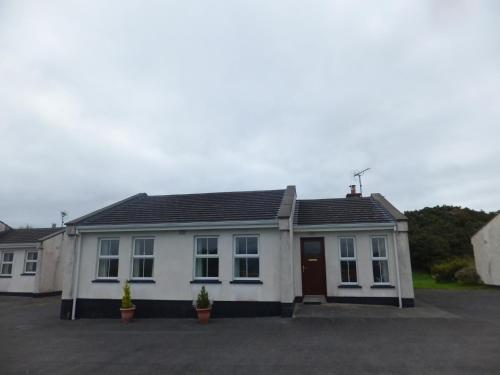 Ieeja, Drumkeeran Holiday Homes in Drumkeeran