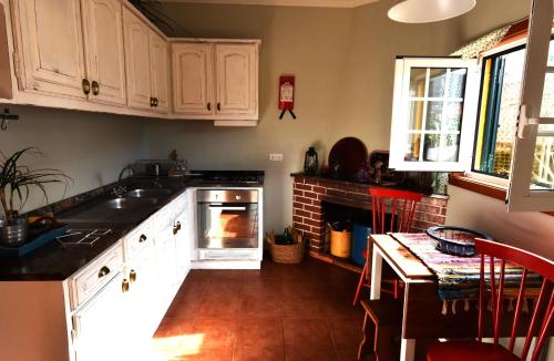 廚房, Casinha à Porta (Casinha a Porta) in 基馬拉斯市中心