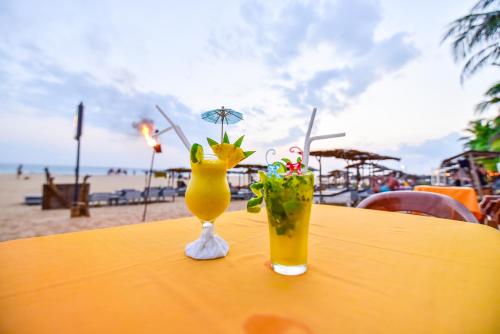 International Beach Hotel & Restaurant