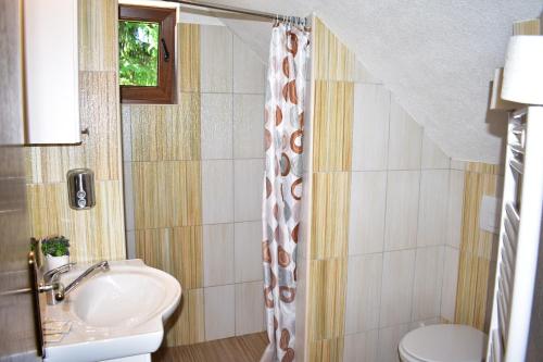House Boro Room Type - Double Room