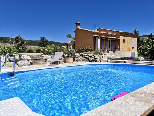 La casa gîte à louer Ongles