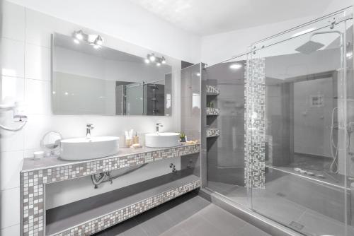 Athina Luxury Apartments - main image
