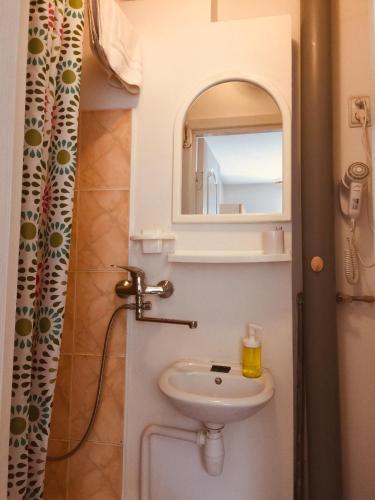 Sala Apartments - image 5