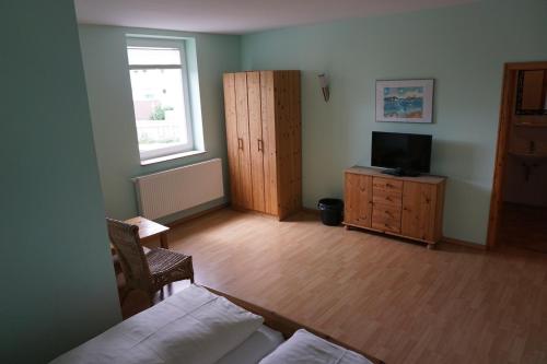 Hotel am Bahnhof - image 5