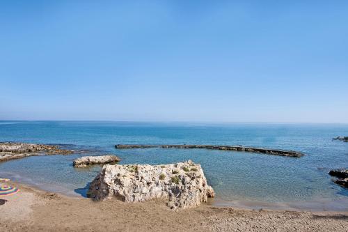 Archipelagos Hotel - image 9