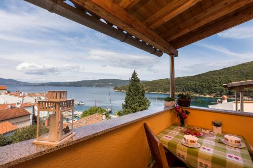 Studio with Balcony and Sea View