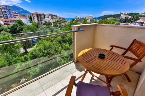 Erkély/terasz, Hotel Premier in Boreti