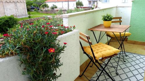  Apartments Julija in Preko
