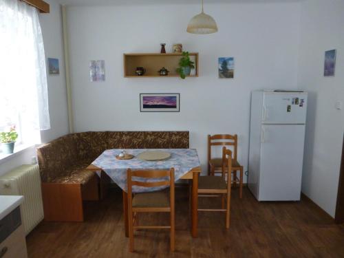Konyha, Ubytovani v Proseci in Nove Hrady U Skutce