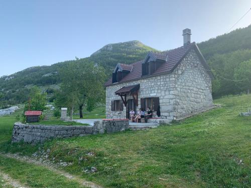 Lovcen Holiday Home