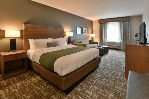 GrandStay Hotel & Suites - main image